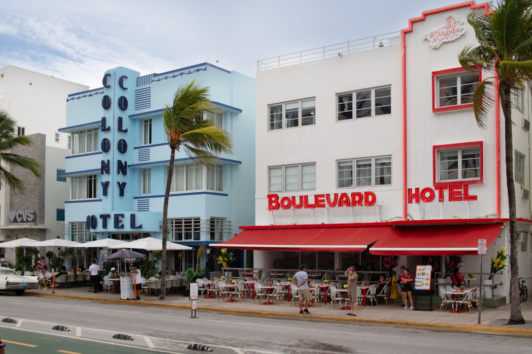 Bonhams Miami Auction Navigates Stormy Weather with Mixed Results