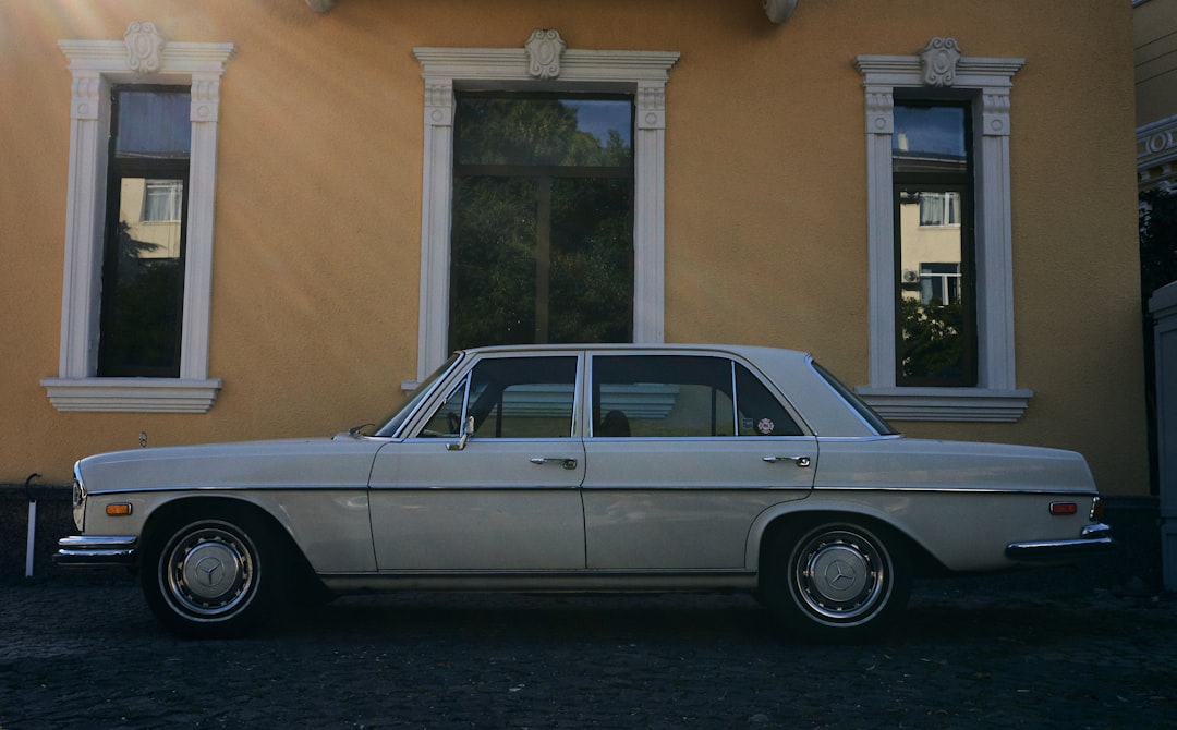 Timeless Elegance: A Revisit to the Mercedes-Benz W126 S-Class